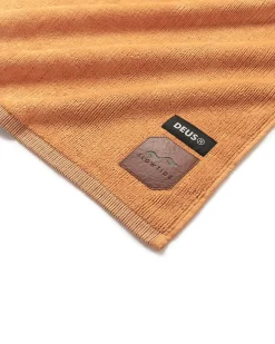 Machina Towel - Gold